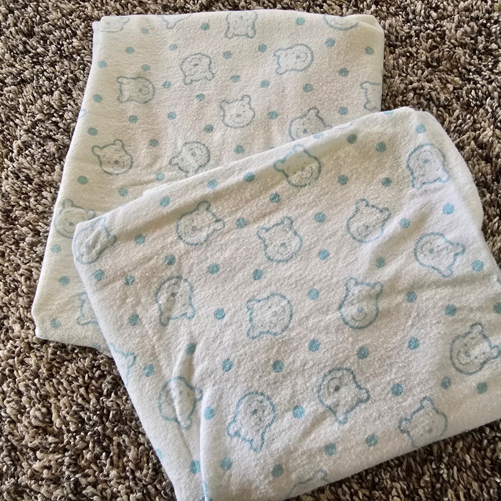 Disney Winnie the Pooh Receiving Blankets Set of 2 White‎ Blue Polka Dot OS